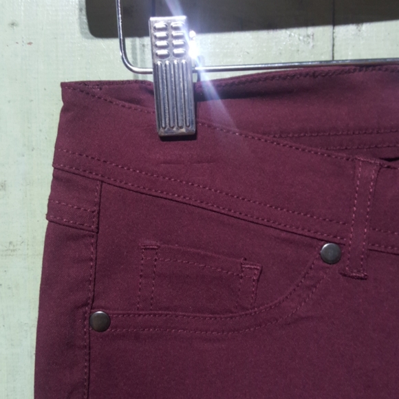 Burgundy jeggings by active USA - Picture 3 of 6